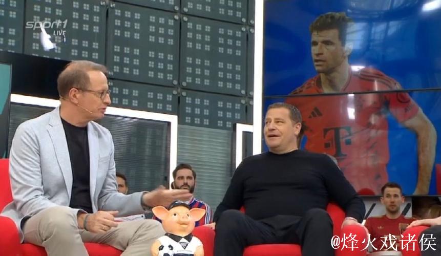 身份升级?穆勒与埃贝尔同坐看台,欢笑庆祝卡尔 身份升级?穆勒与埃贝尔同坐看台,欢笑庆祝卡尔