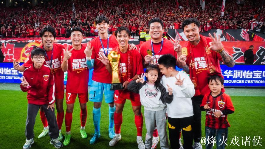 海港夏窗人员调整 决定俱乐部20岁生日歌的情感基调？